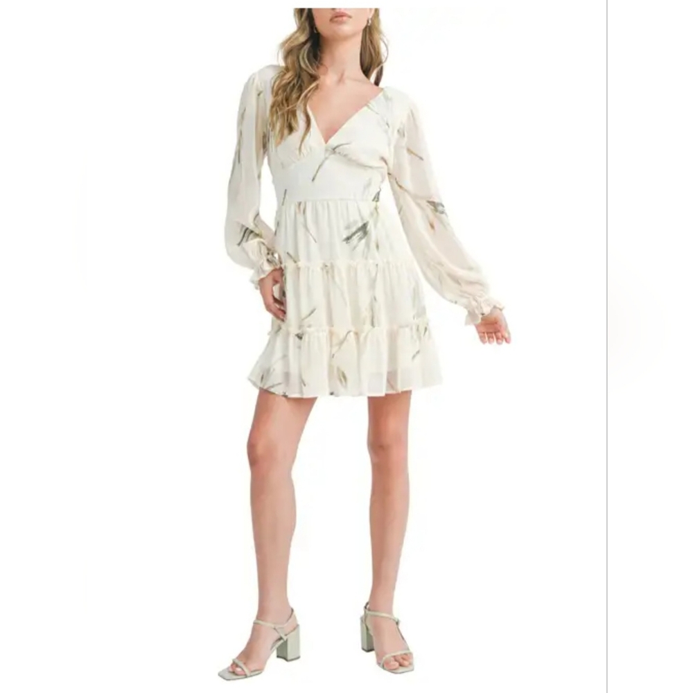 #136 Lush Tiered Long Sleeve Dress